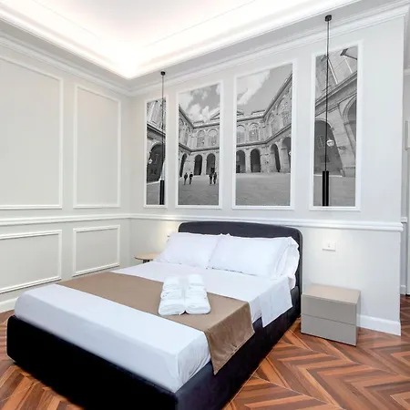 Plaza Duomo 나폴리