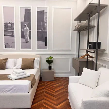 Plaza Duomo 게스트하우스 4*